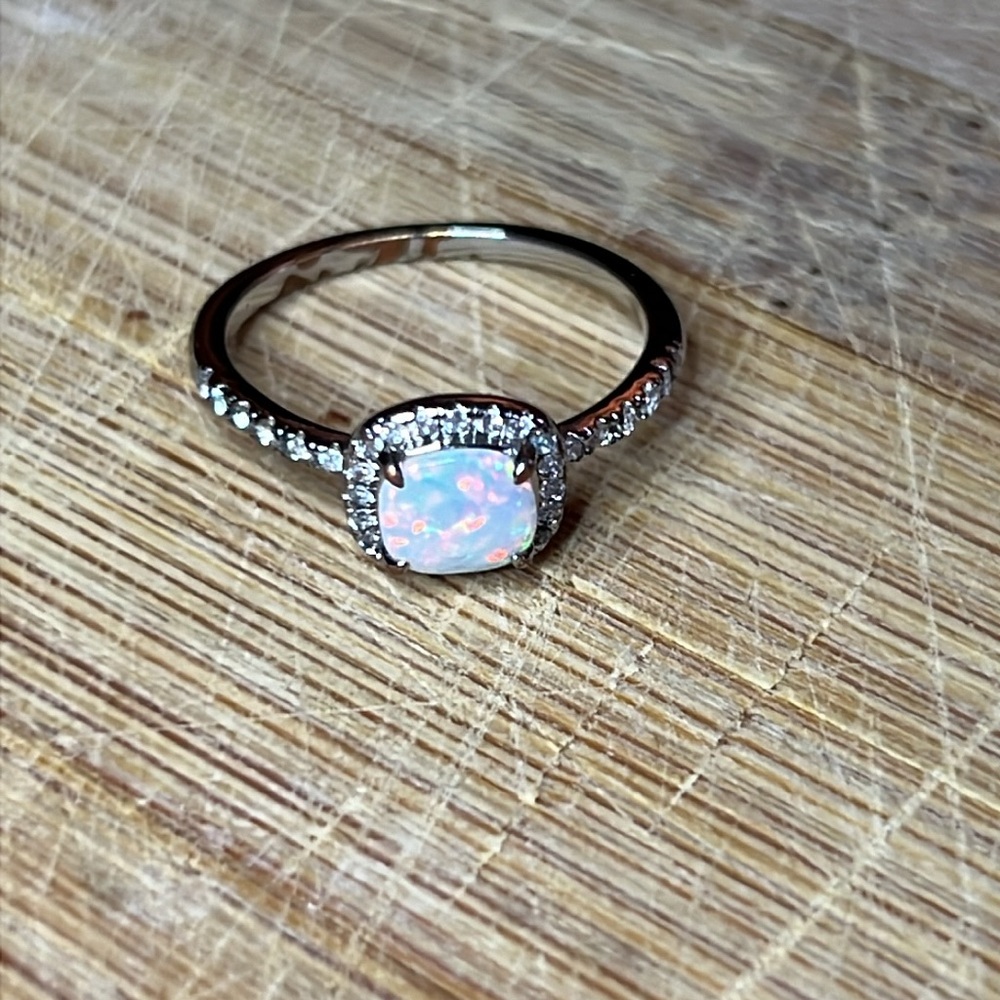 Fashion Jewelry Opal Ring Size 7 Women’s